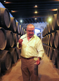 Antonio Pours